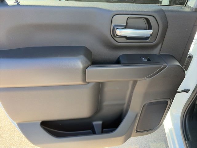 2026 GMC Sierra 3500 Chassis Cab Pro - Photo 22