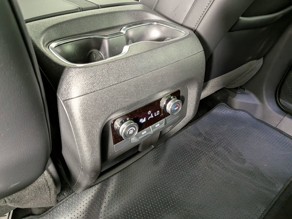 2025 Buick Enclave Sport Touring - Photo 31