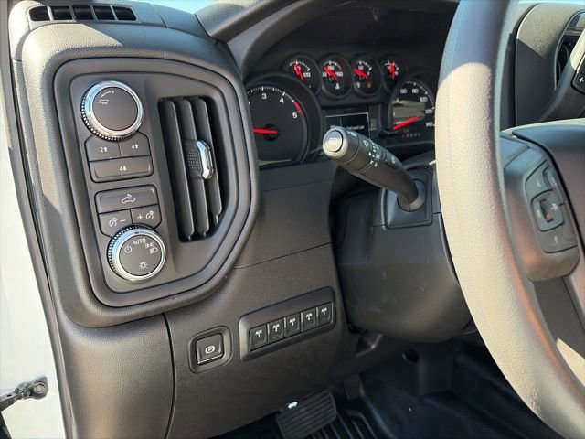 2026 GMC Sierra 3500 Chassis Cab Pro - Photo 17