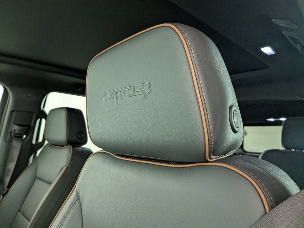 2026 GMC Yukon AT4 - Photo 19