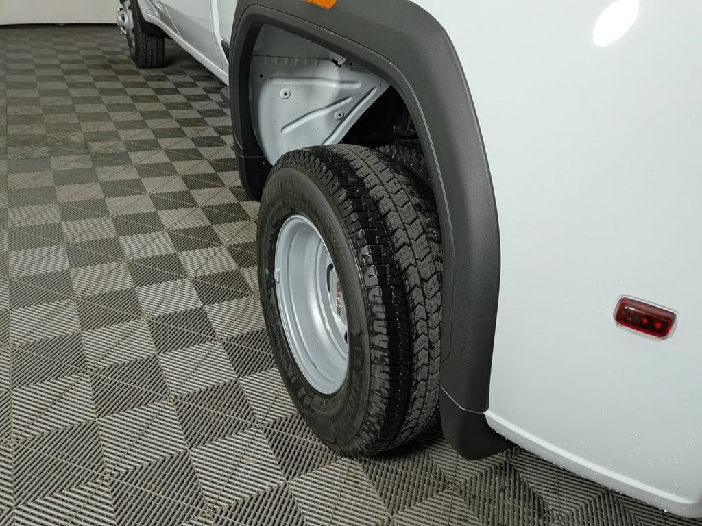2026 GMC Sierra 3500HD Pro - Photo 12
