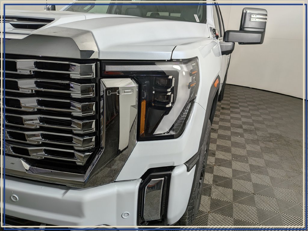 2026 GMC Sierra 2500HD Denali - Photo 13
