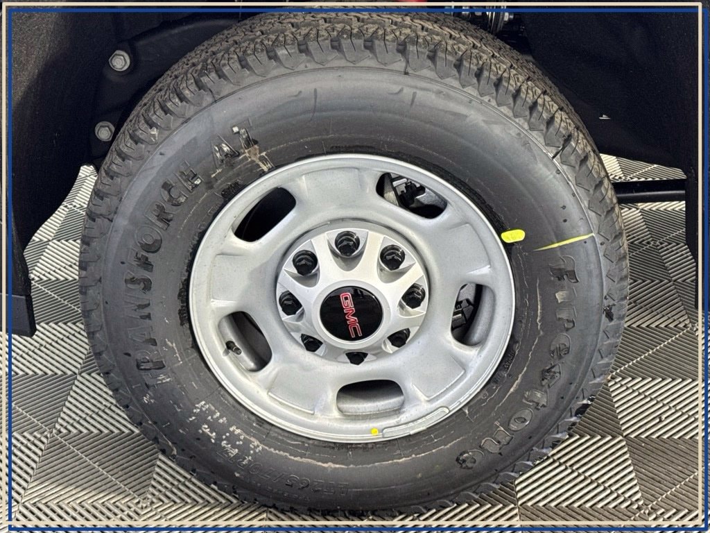 2026 GMC Sierra 2500HD Pro - Photo 14