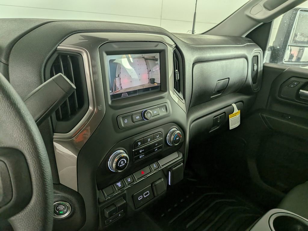 2025 GMC Sierra 3500HD Pro - Photo 18