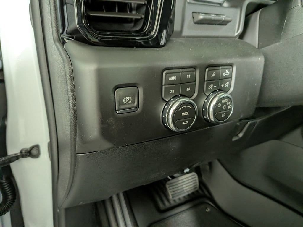2026 GMC Sierra 2500HD AT4 - Photo 17
