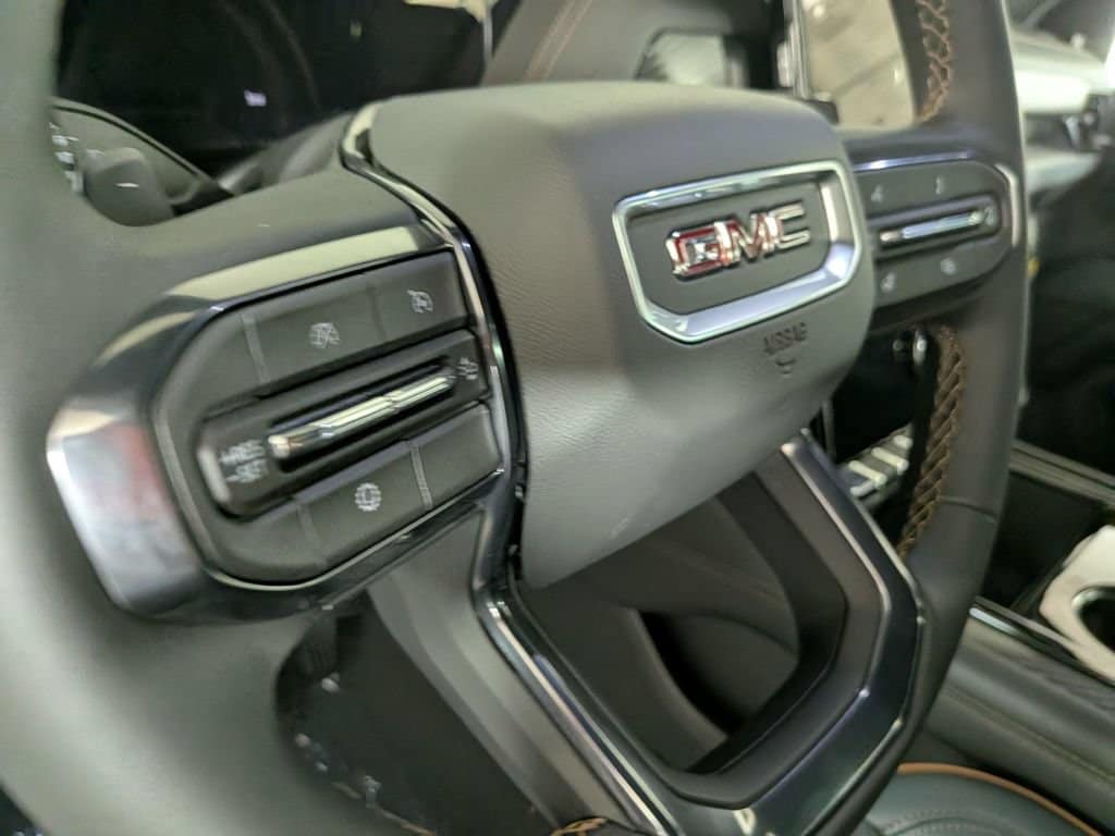 2026 GMC Yukon AT4 - Photo 22
