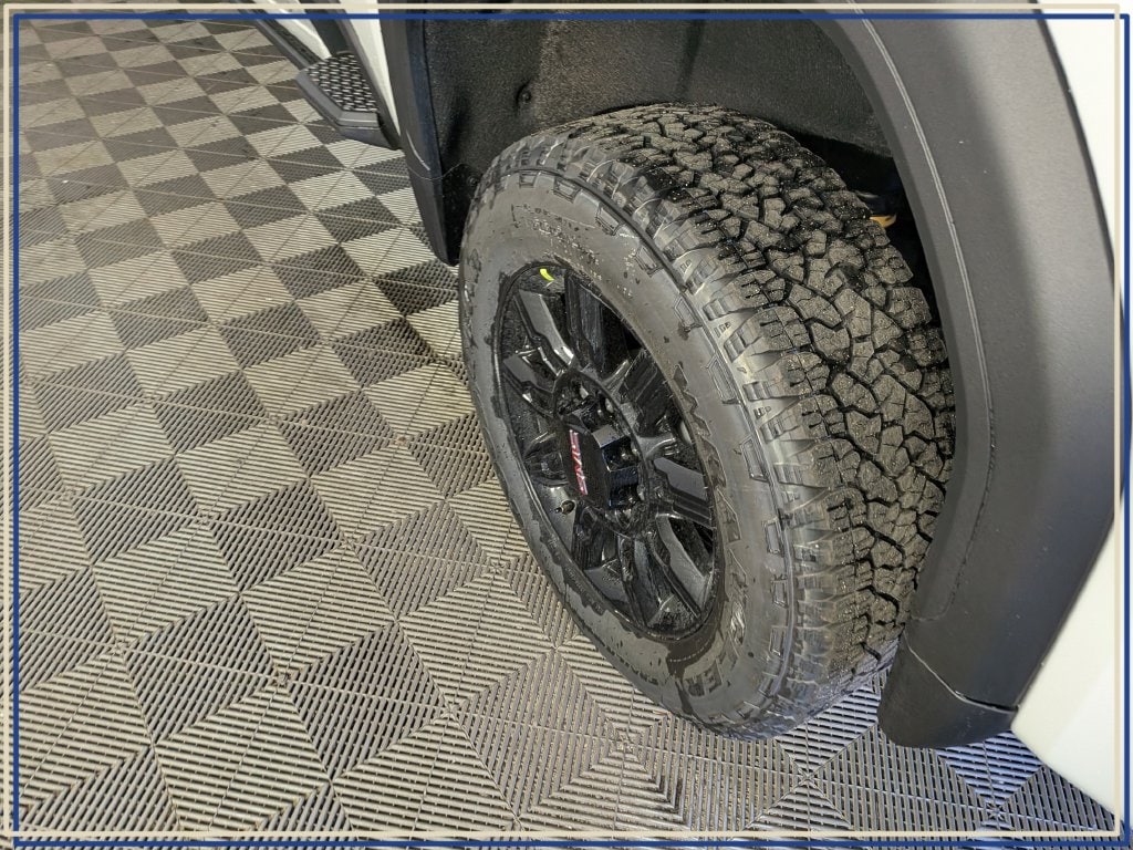 2026 GMC Sierra 2500HD AT4 - Photo 13