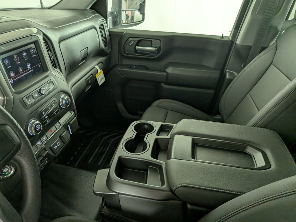 2025 GMC Sierra 3500HD Pro - Photo 19