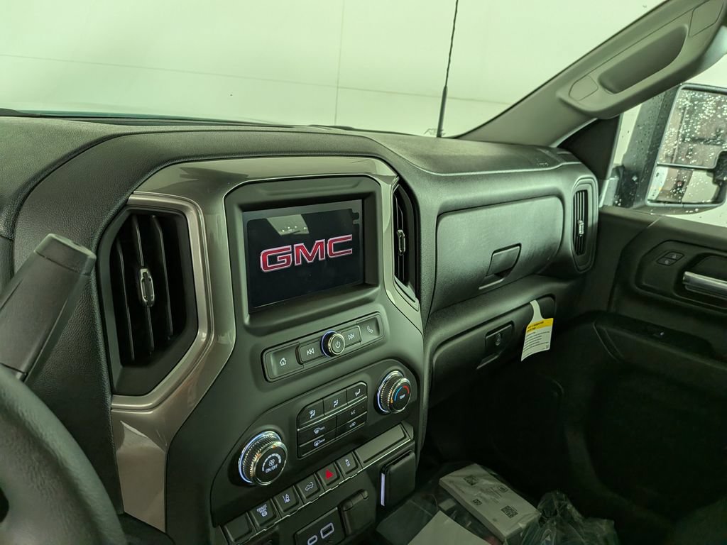 2026 GMC Sierra 3500HD Pro - Photo 18