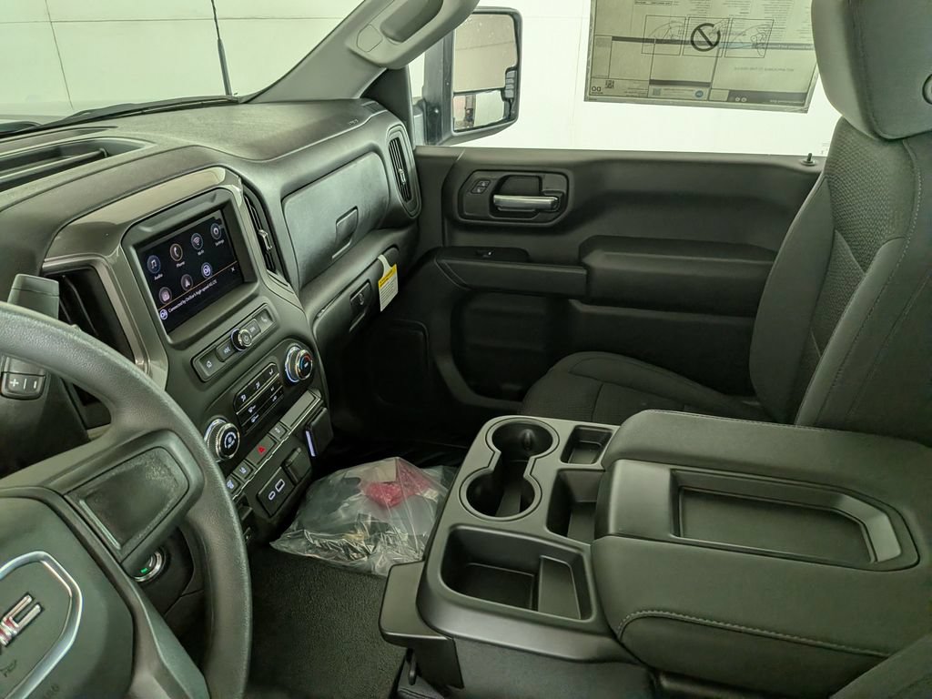 2026 GMC Sierra 3500 Chassis Cab Pro - Photo 18