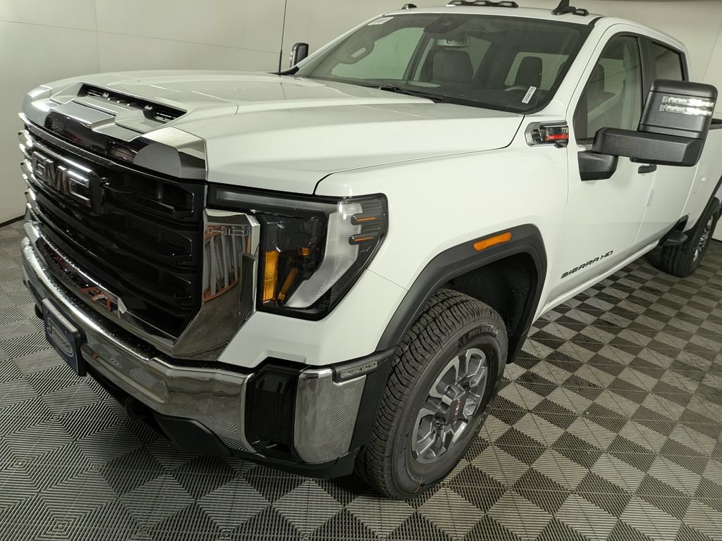 2026 GMC Sierra 3500HD Pro - Photo 9
