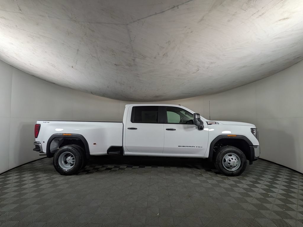 2026 GMC Sierra 3500HD Pro - Photo 6