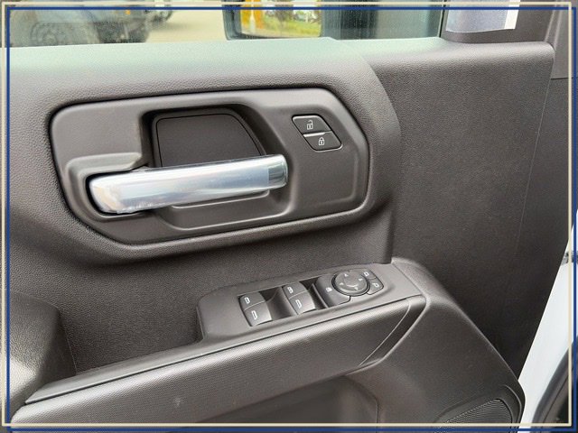 2026 GMC Sierra 3500 Chassis Cab Pro - Photo 18