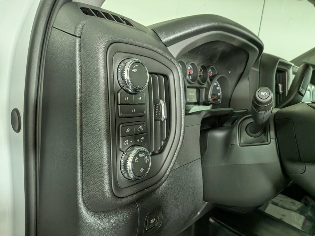 2026 GMC Sierra 3500HD Pro - Photo 15