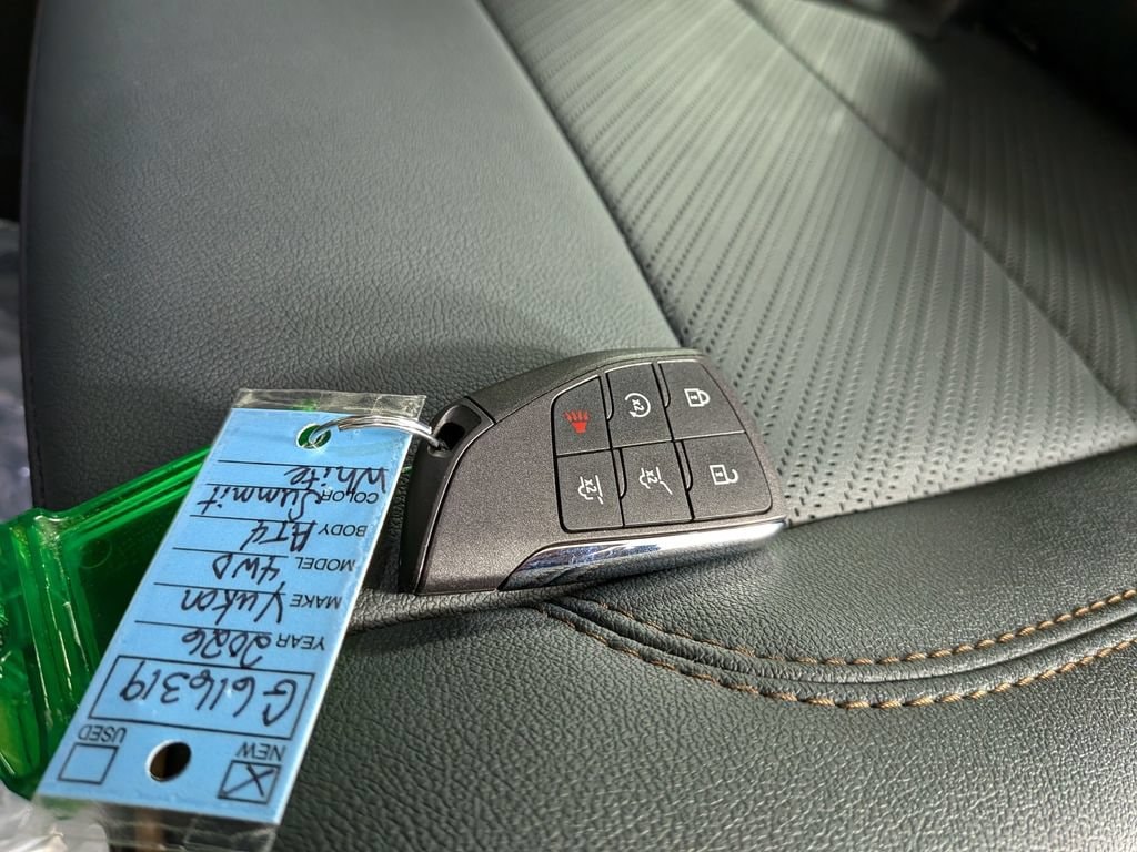2026 GMC Yukon AT4 - Photo 38