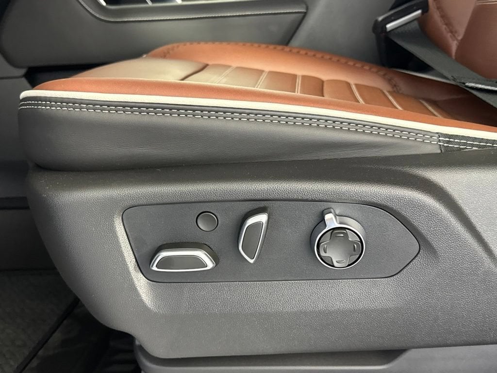 2026 GMC Sierra 3500HD Denali Ultimate - Photo 27