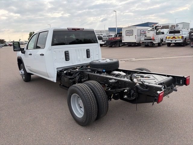 2026 GMC Sierra 3500 Chassis Cab Pro - Photo 7