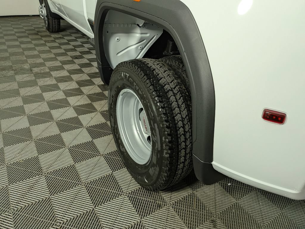 2026 GMC Sierra 3500HD Pro - Photo 12