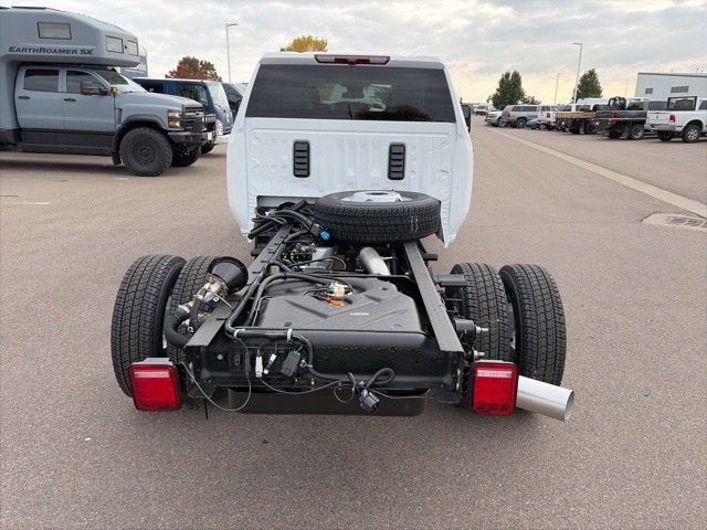2026 GMC Sierra 3500 Chassis Cab Pro - Photo 6