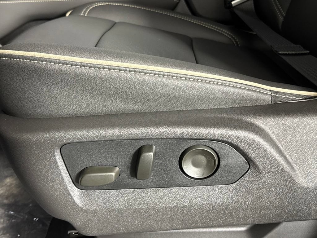 2026 GMC Yukon XL Elevation - Photo 23