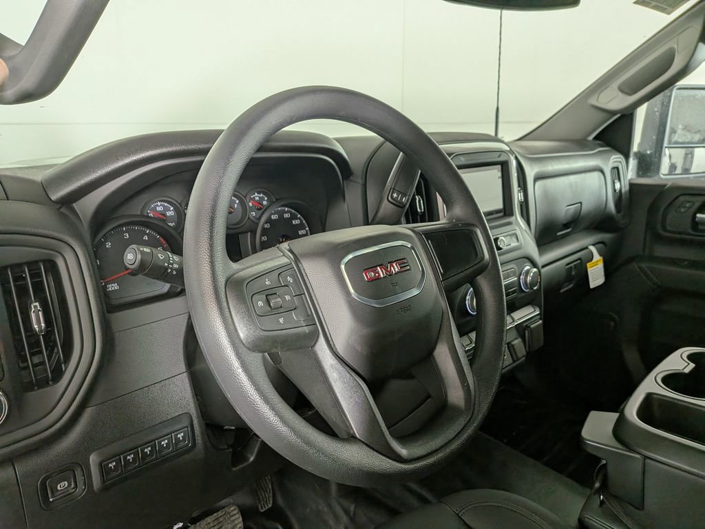 2025 GMC Sierra 3500HD Pro - Photo 15