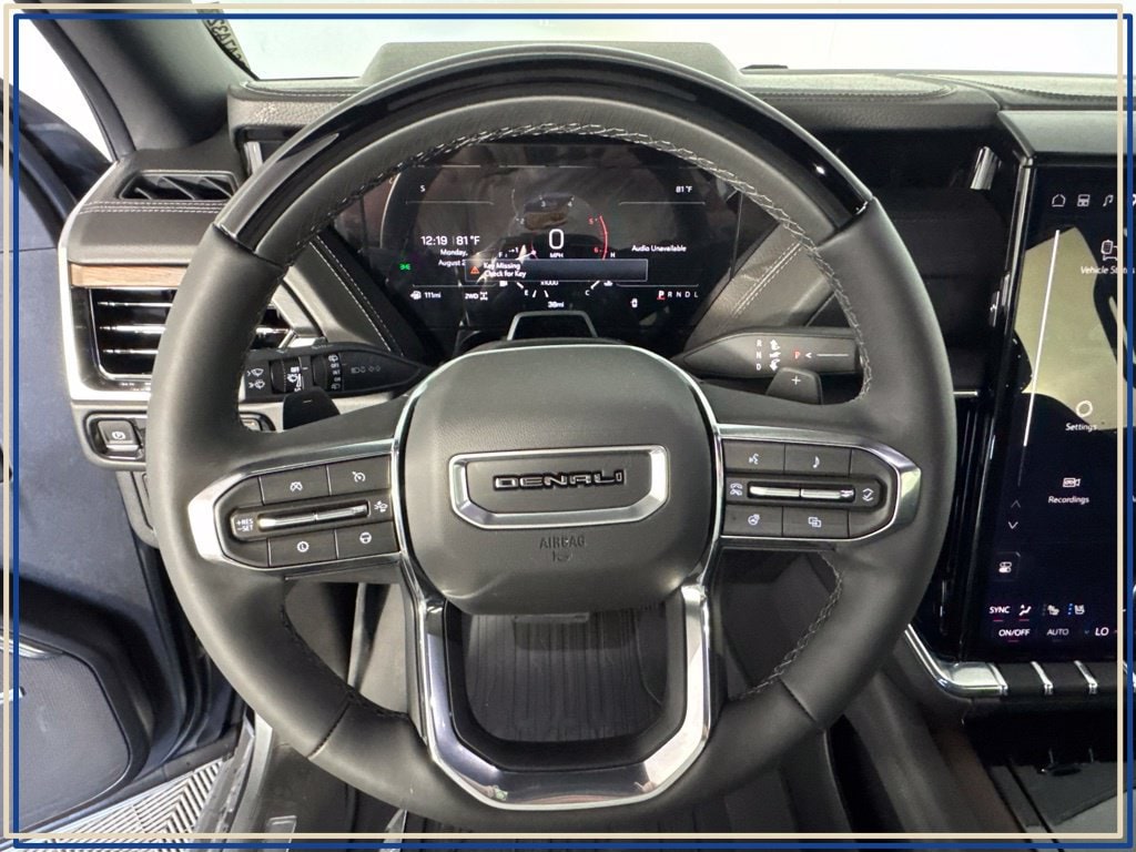 2026 GMC Yukon Denali - Photo 15