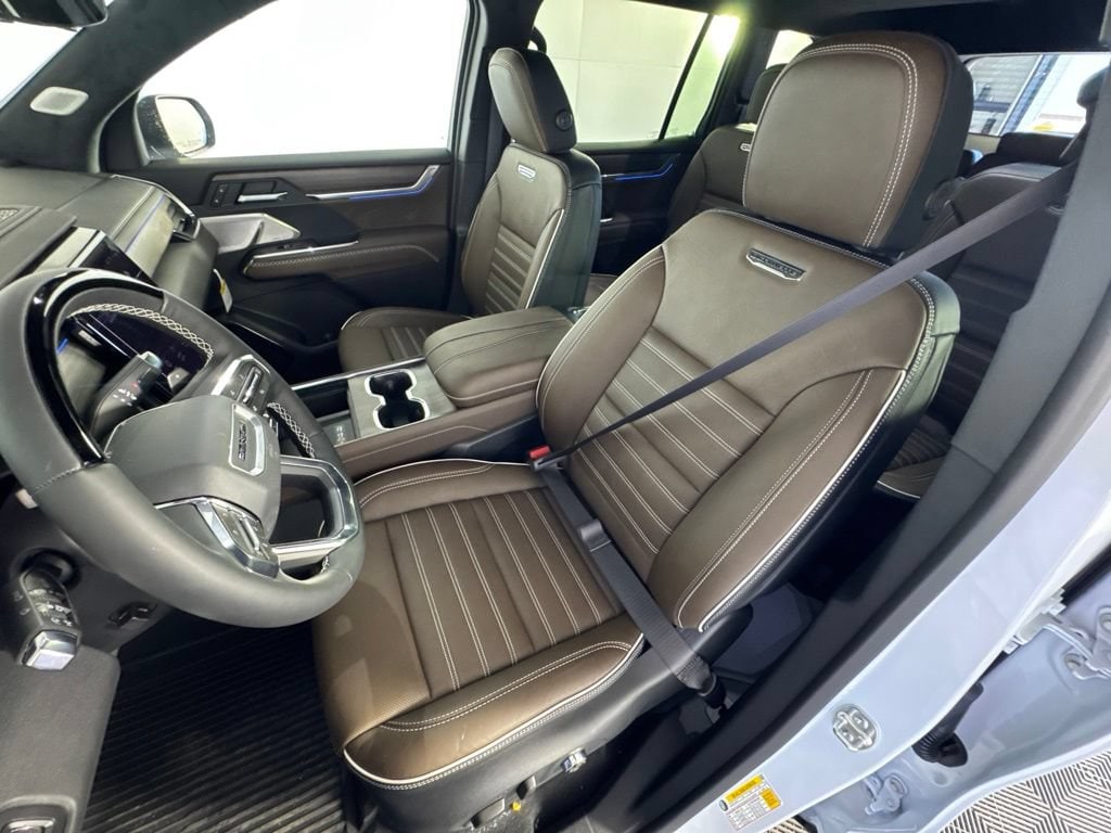 2027 GMC Acadia Denali Ultimate - Photo 24