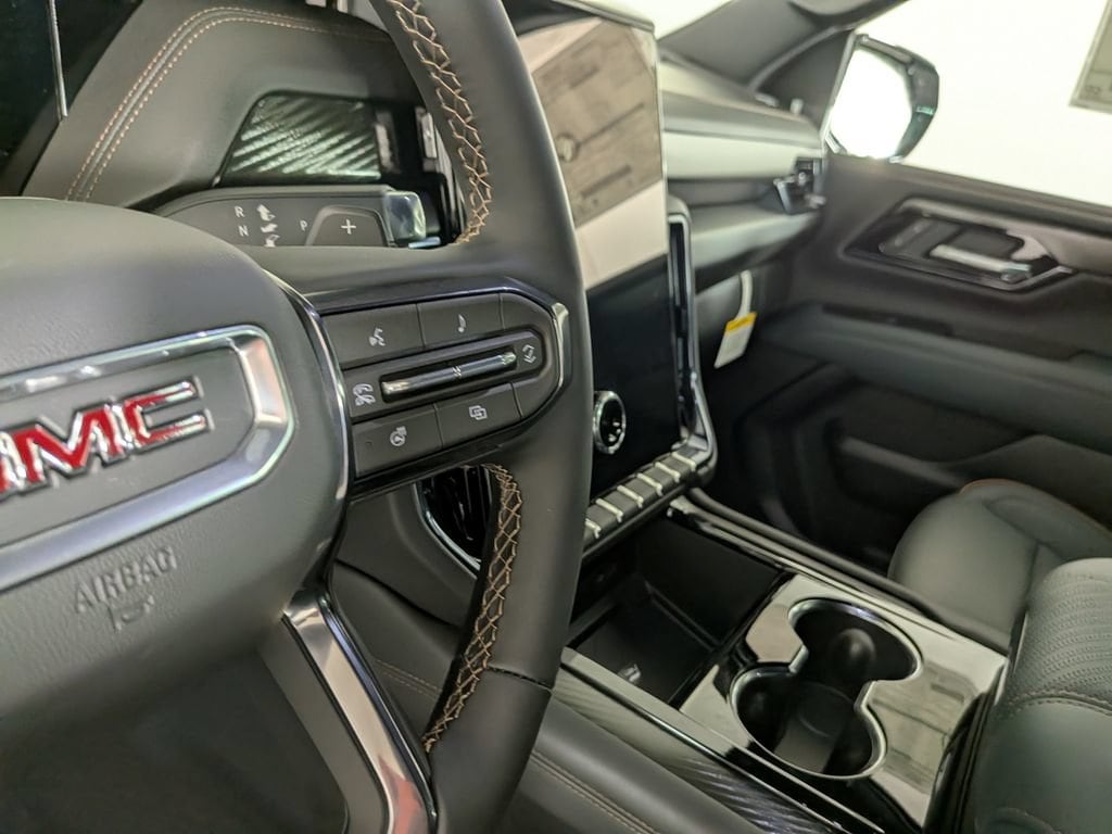 2026 GMC Yukon AT4 - Photo 23