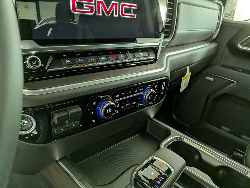 2026 GMC Sierra 1500 SLT - Photo 22