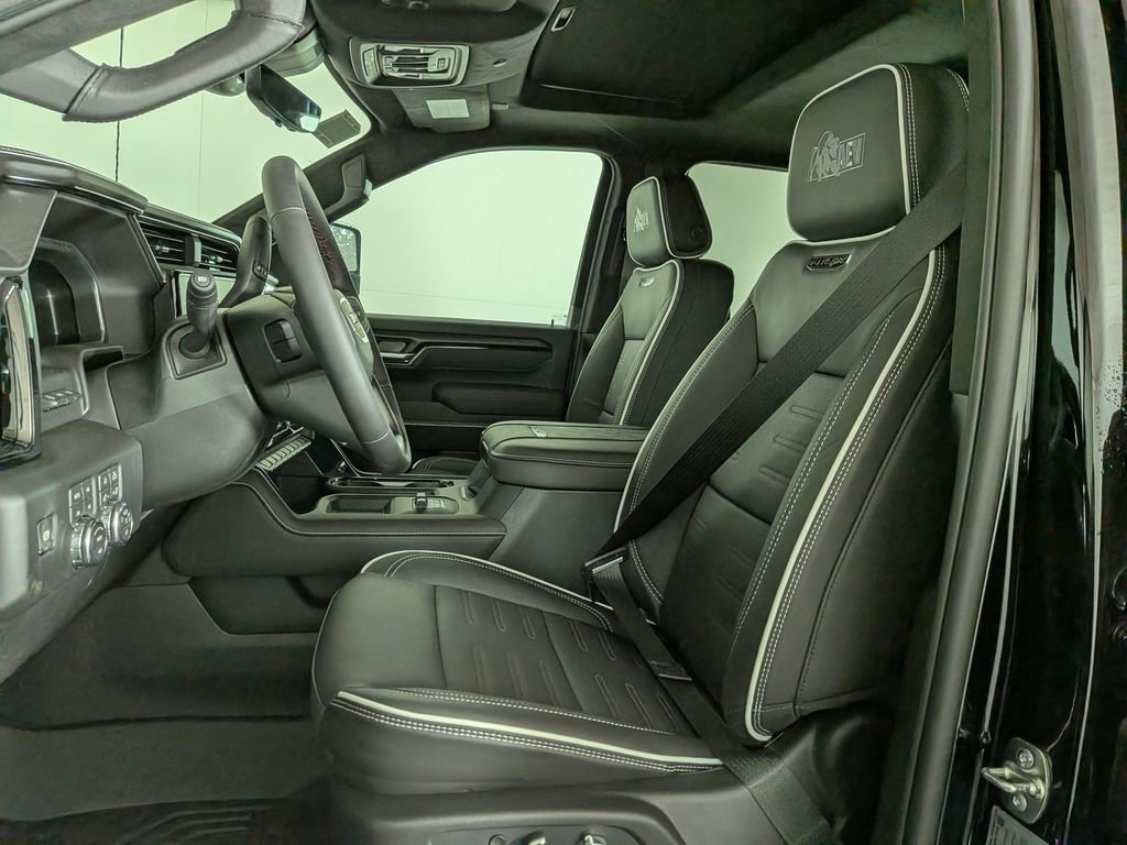 2026 GMC Sierra 2500HD AT4X - Photo 14