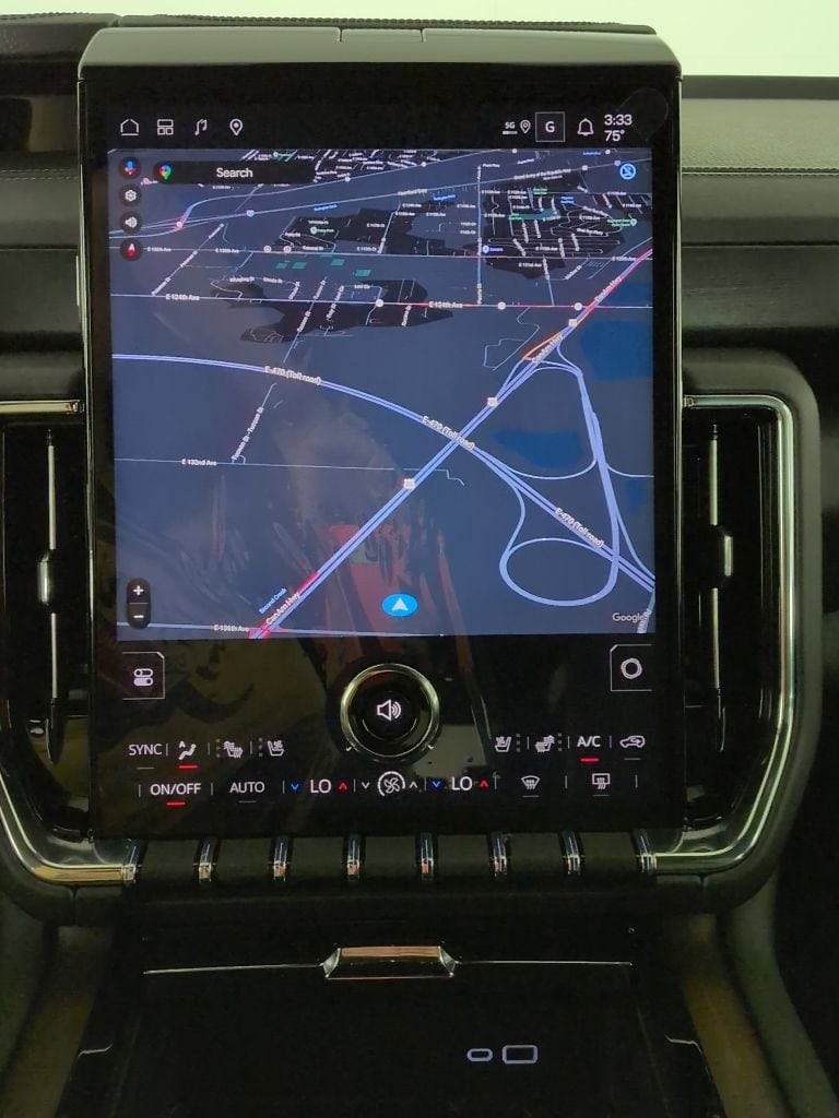 2026 GMC Yukon Denali - Photo 13