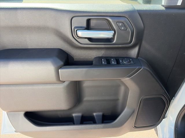 2026 GMC Sierra 3500 Chassis Cab Pro - Photo 18