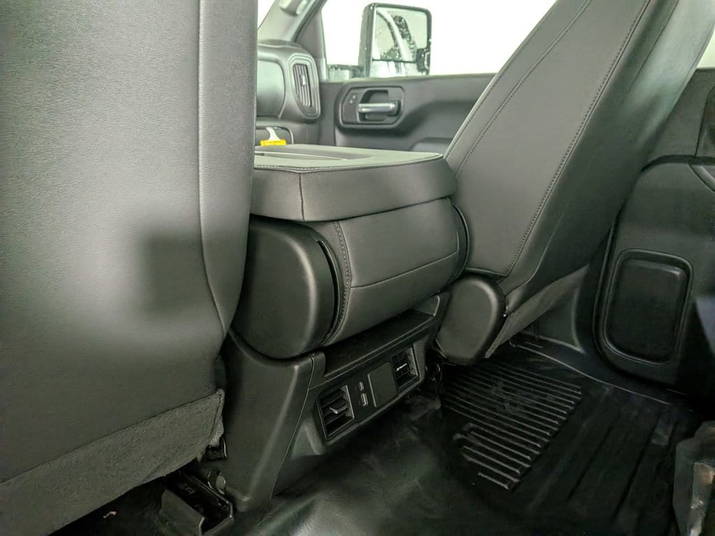 2025 GMC Sierra 3500 Chassis Cab Pro - Photo 23