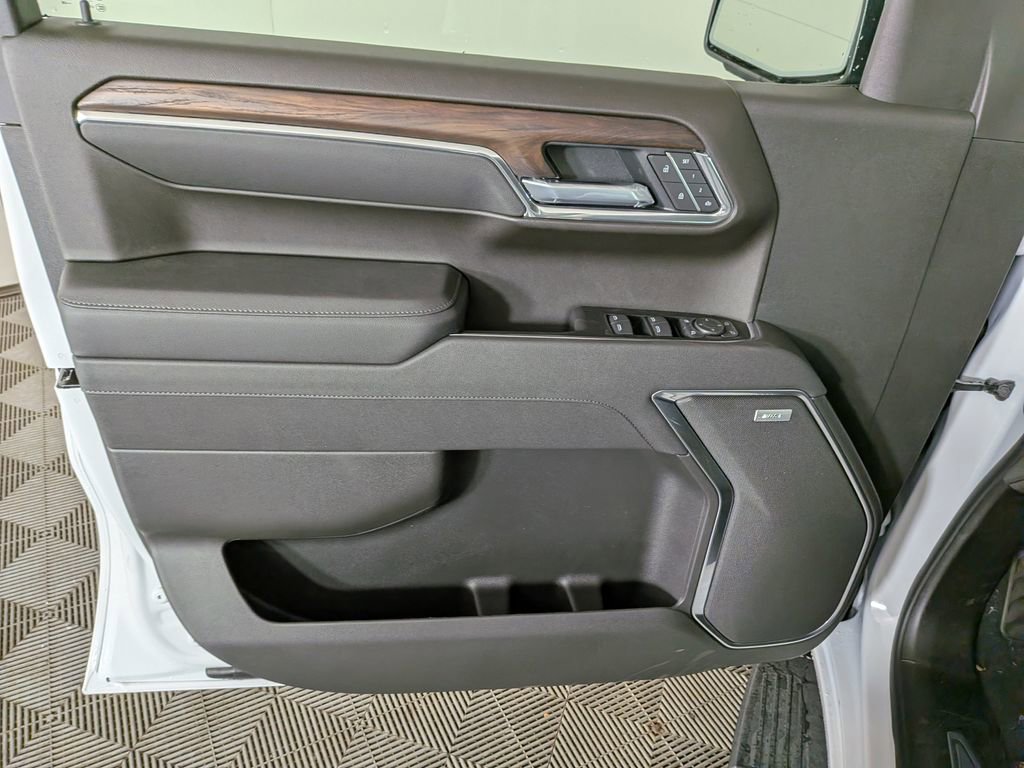 2026 GMC Sierra 1500 SLT - Photo 13