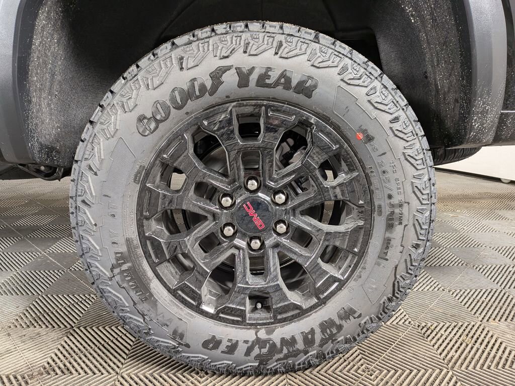 2026 GMC Canyon Elevation - Photo 11