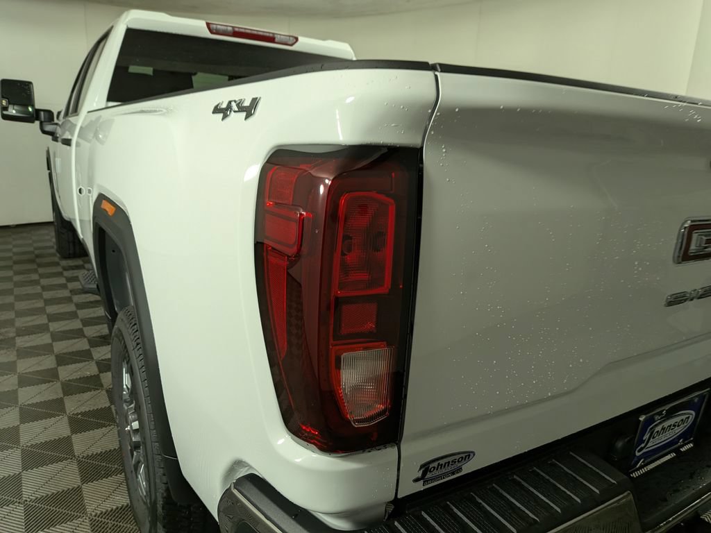 2026 GMC Sierra 3500HD Pro - Photo 10