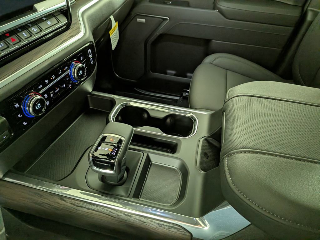 2026 GMC Sierra 1500 SLT - Photo 23