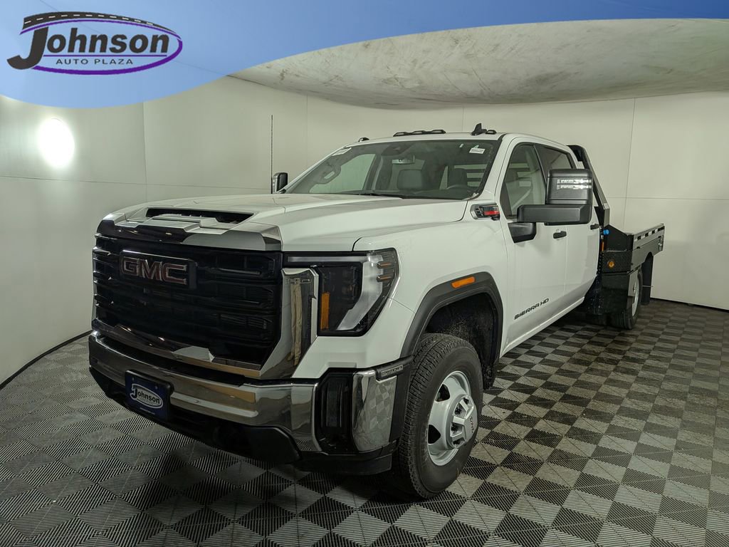 2025 GMC Sierra 4WD Crew Cab Standard Box Pro's photo