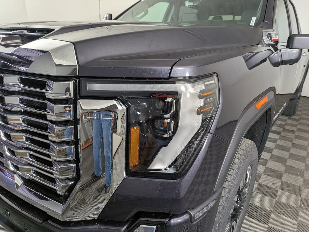 2026 GMC Sierra 2500HD Denali - Photo 11