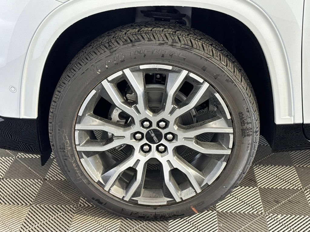 2027 GMC Acadia Denali Ultimate - Photo 13