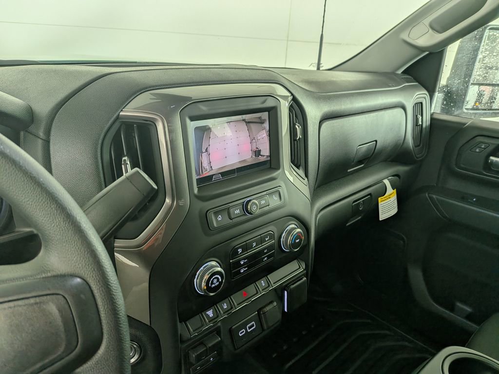 2025 GMC Sierra 3500 Chassis Cab Pro - Photo 18
