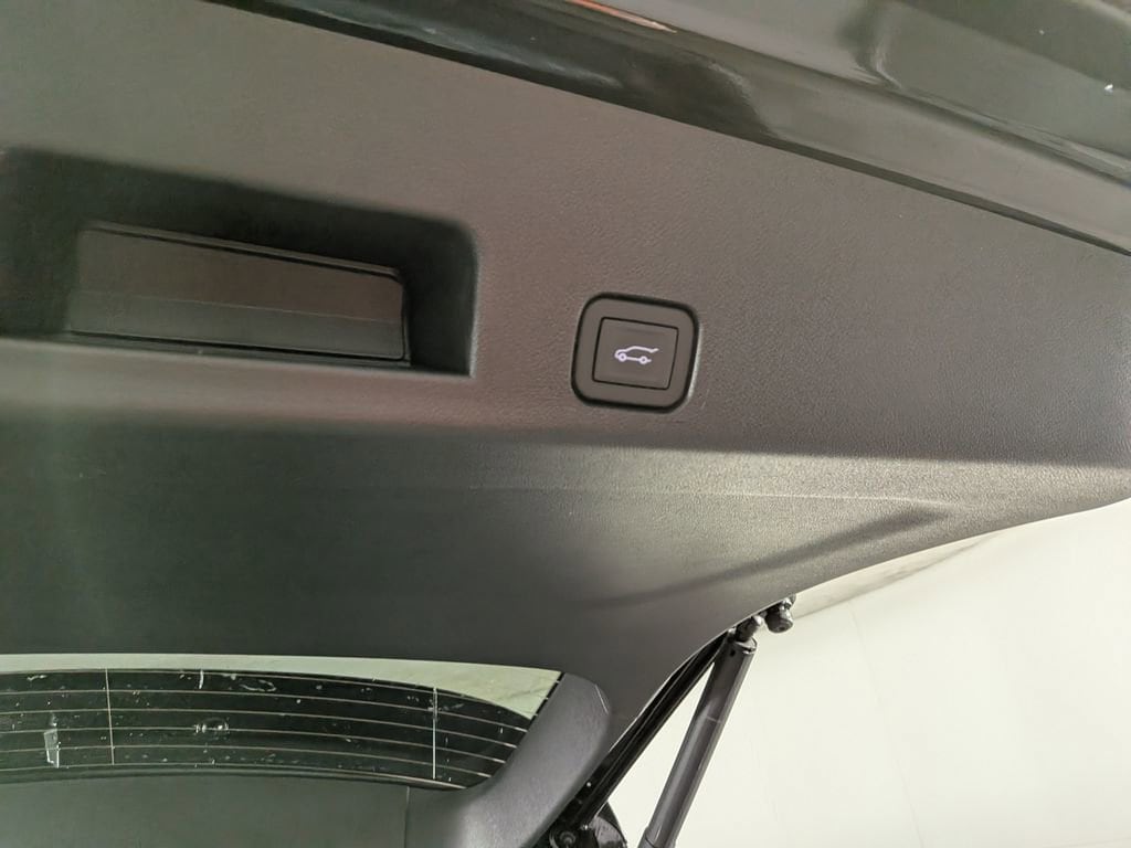2026 GMC Acadia Elevation - Photo 11