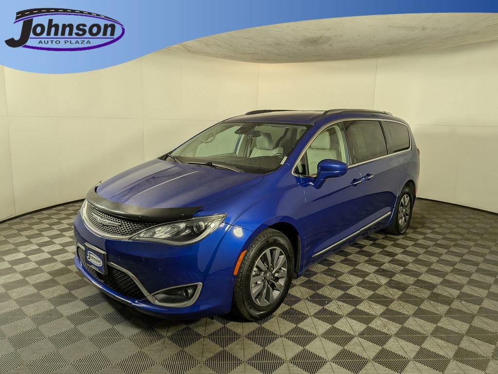 2020 Chrysler Pacifica Touring L Plus's photo