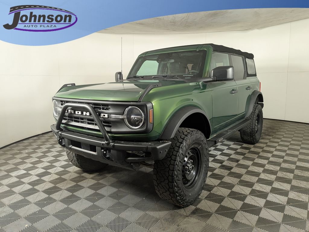 2022 Ford Bronco 4-Door Black Diamond's photo