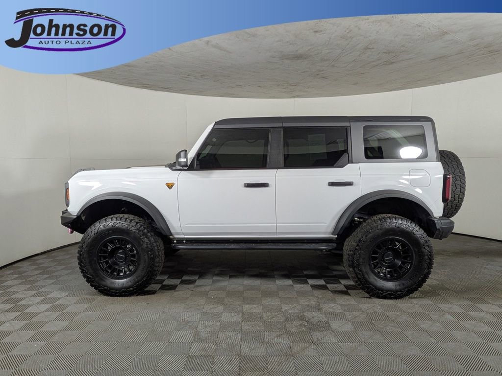 2023 Ford Bronco Badlands photo 3