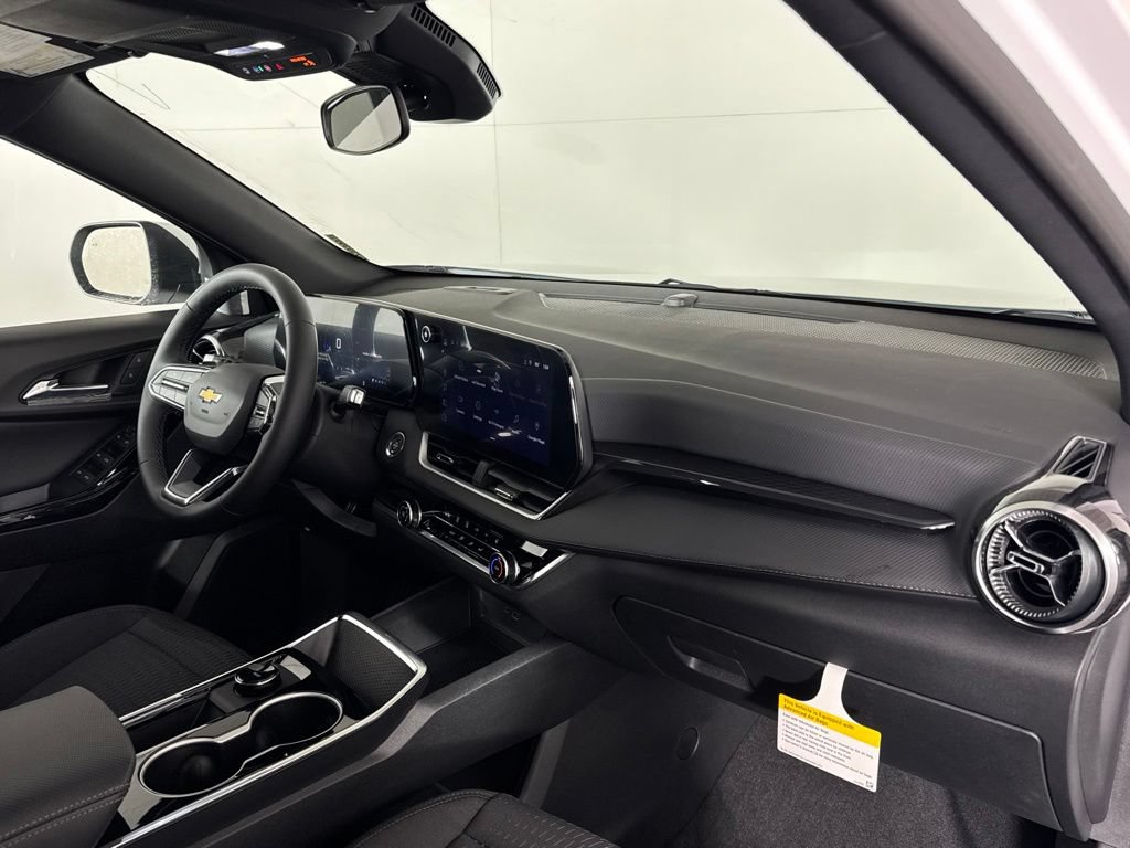 2027 Chevrolet Equinox LT - Photo 30