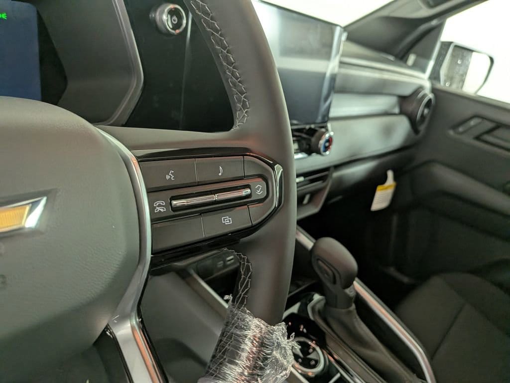 2026 Chevrolet Colorado Work Truck - Photo 18