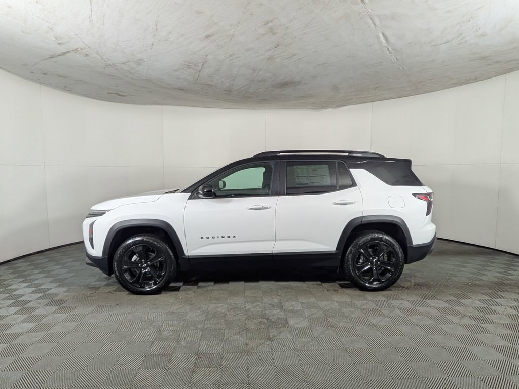 2026 Chevrolet Equinox LT photo 2