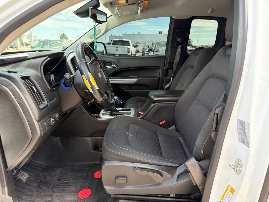Used 2022 Chevrolet Colorado 4WD LT Truck