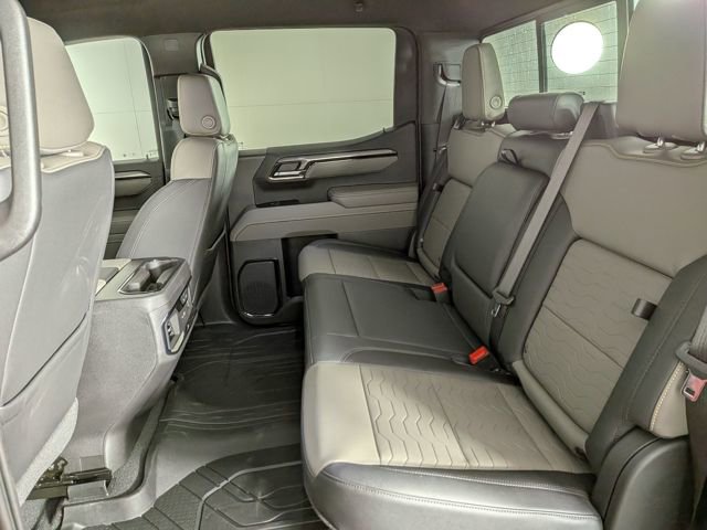 2025 Chevrolet Silverado 1500 ZR2 - Photo 32